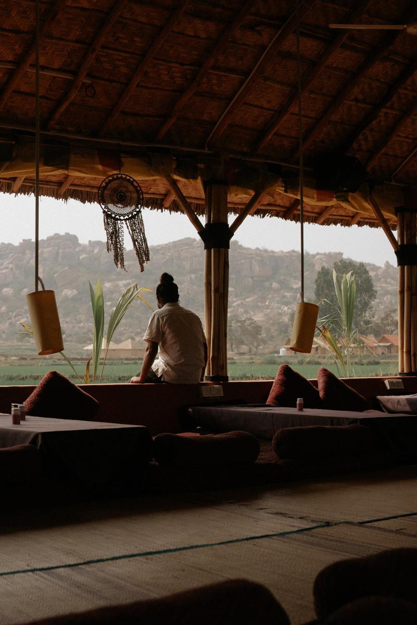 The Sundown Hampi Hotel Buitenkant foto